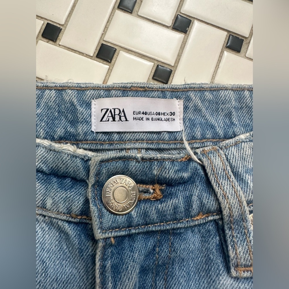 Zara Blue Boyfriend Jeans with Distressed Details - Picture 5 of 8